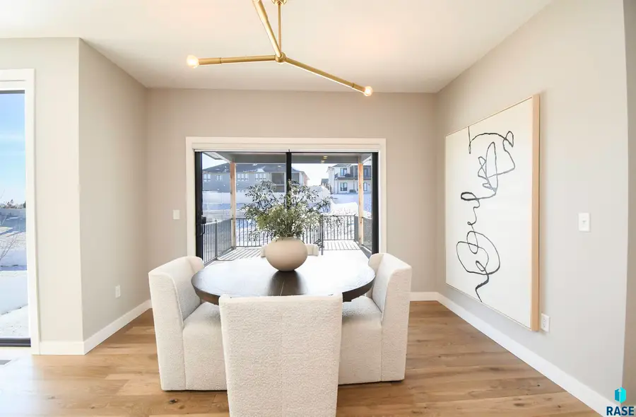 7505 E Donnelly Dr, Sioux Falls, SD 57110 - #3