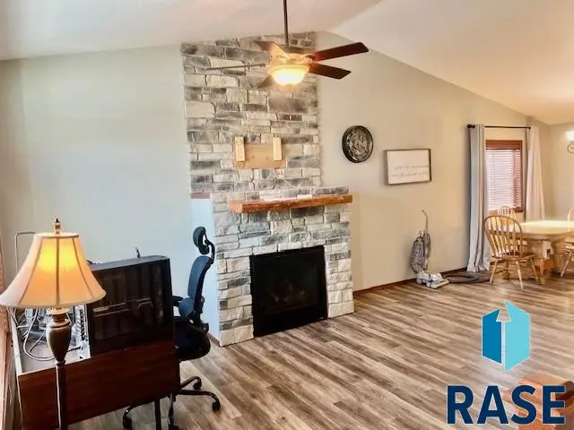 445 N Jenny Ave, Tea, SD 57064 - #3