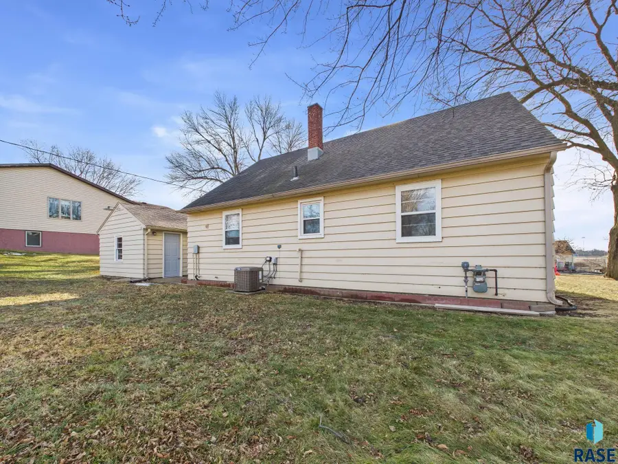 1016 3rd St, Garretson, SD 57030 - #3