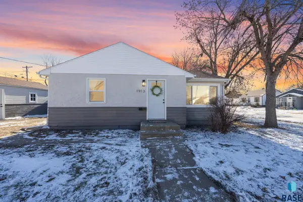 1913 W 13th St, Sioux Falls, SD 57104