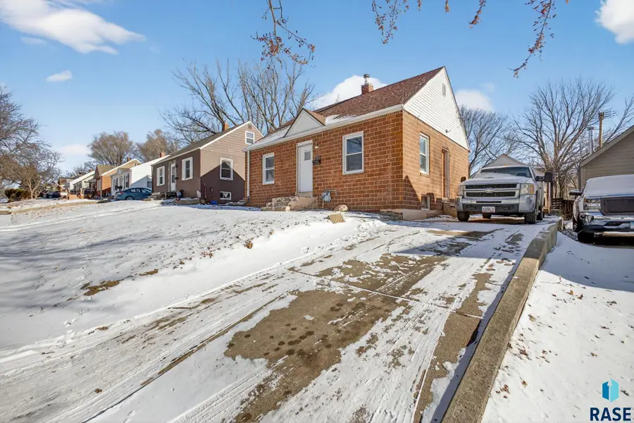 536 S Glendale Ave, Sioux Falls, SD 57104 - #3