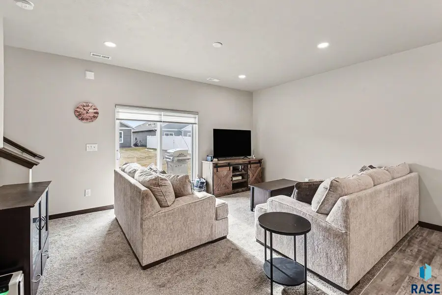 7005 W Gresford Pl, Sioux Falls, SD 57106 - #3