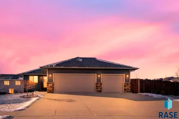 817 N Copper Ave, Brandon, SD 57005