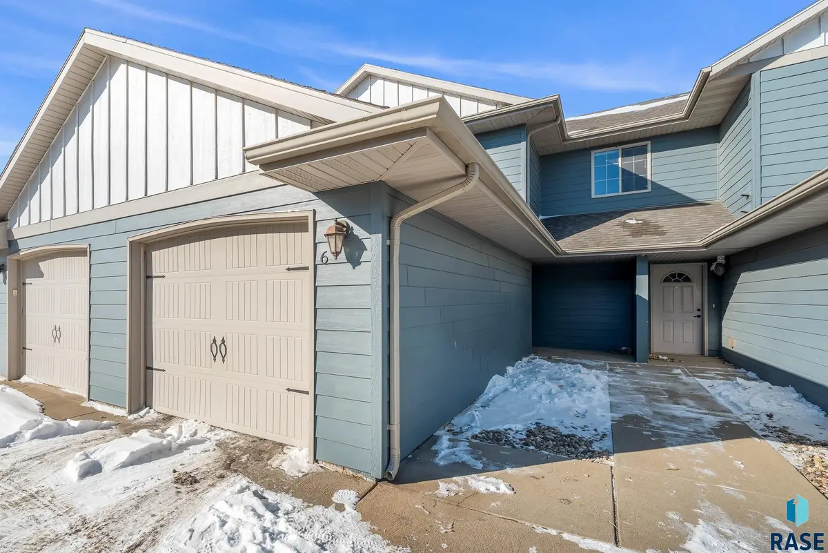 9268 W Norma Trl #6, Sioux Falls, SD 57106 - Image #1