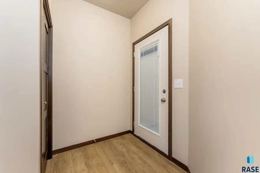 6154 S Bison Pl, Sioux Falls, SD 57108 - Image #3