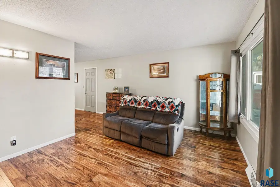 5413 N French Ave, Sioux Falls, SD 57104 - Image #3