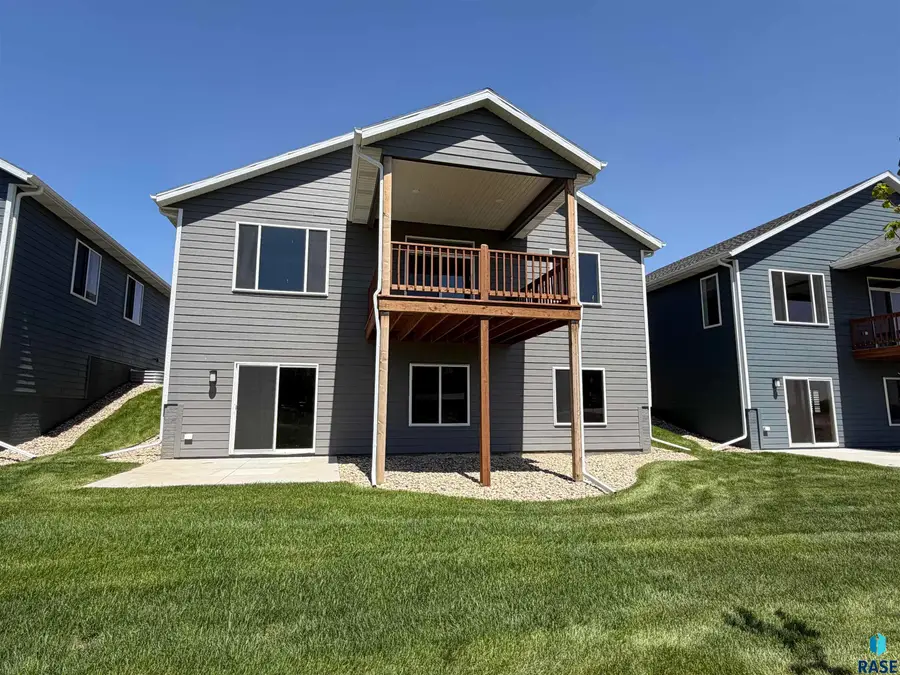 7237 E Waters Edge Pl, Sioux Falls, SD 57110 - #2