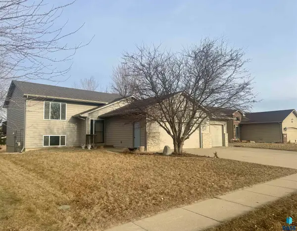 2505 N Vincent Ave, Sioux Falls, SD 57107