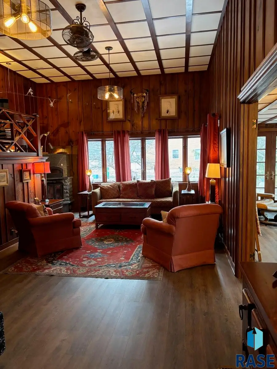 2115 S 4th Ave, Sioux Falls, SD 57105 - Image #3