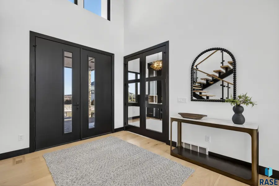 1601 Scarlet Oak Trl, Sioux Falls, SD 57110 - Image #3