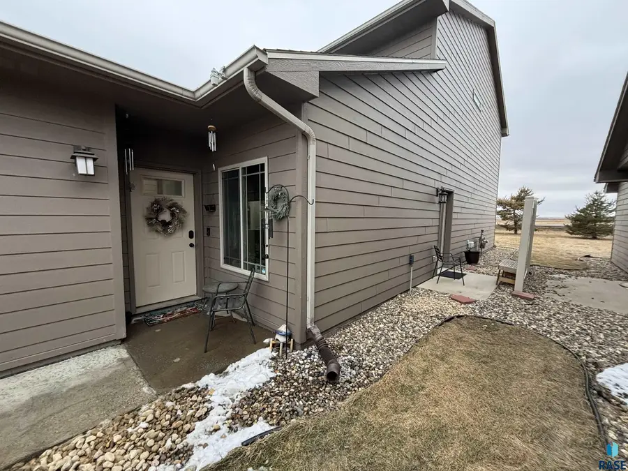 4613 S Tribbey Trl, Sioux Falls, SD 57106 - Image #2