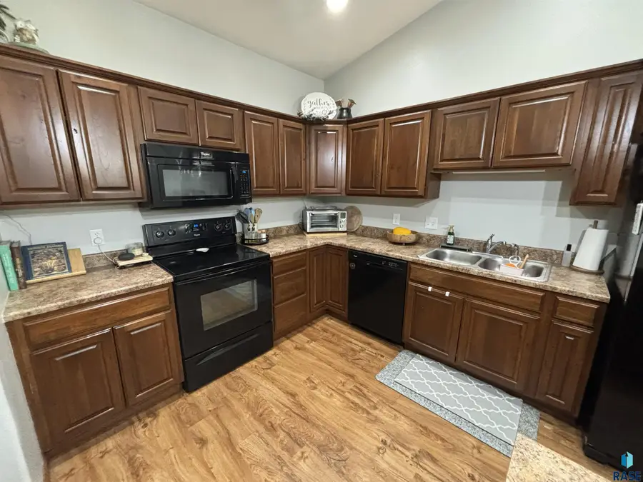 4613 S Tribbey Trl, Sioux Falls, SD 57106 - Image #3