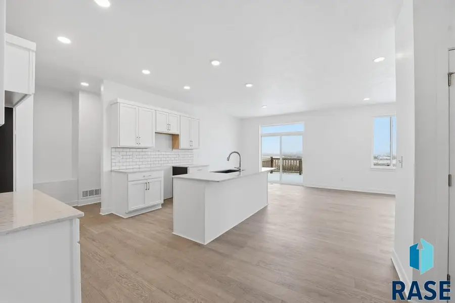 6513 S Barclay Trl, Sioux Falls, SD 57106 - #3