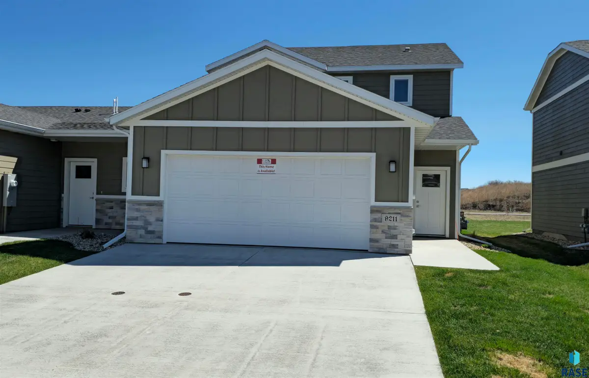 9211 W Ark Pl, Sioux Falls, SD 57106 - #1