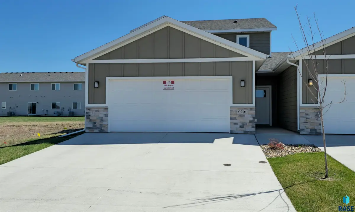 9201 W Ark Pl, Sioux Falls, SD 57106 - #1