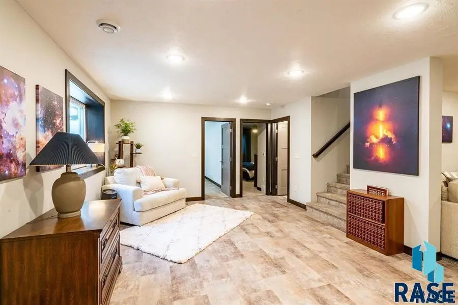 1115 N Union Ave, Madison, SD 57042 - Image #3