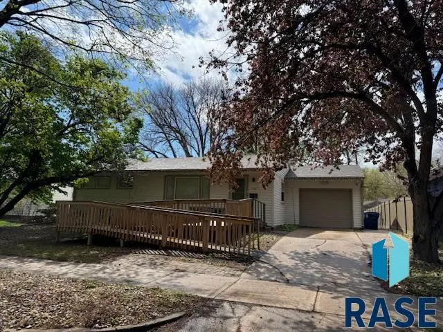 3101 S Jefferson Ave, Sioux Falls, SD 57105 - #2