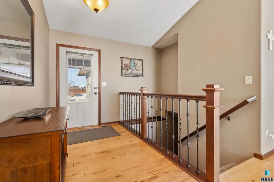 1100 S Maria Ave, Sioux Falls, SD 57106 - Image #3