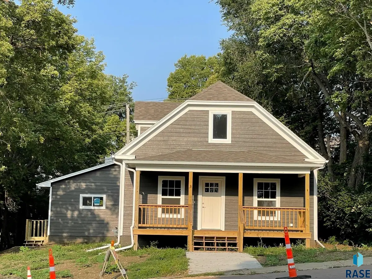 623 N Minnesota Ave, Sioux Falls, SD 57104 - Image #1