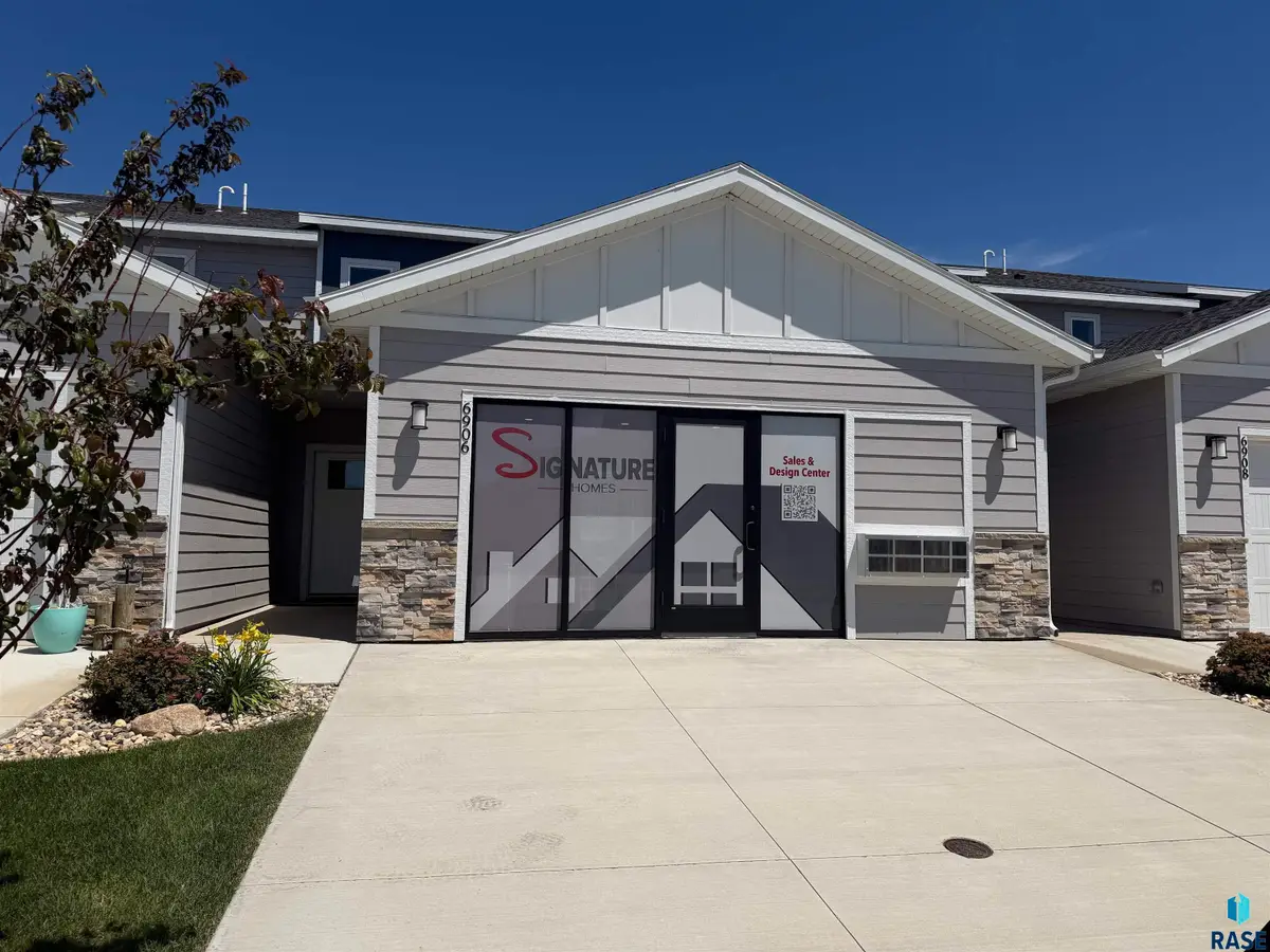 6906 E Brooks Edge Pl, Sioux Falls, SD 57110 - #1