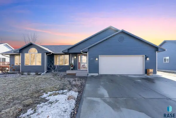 209 W Ironwood St, Brandon, SD 57005