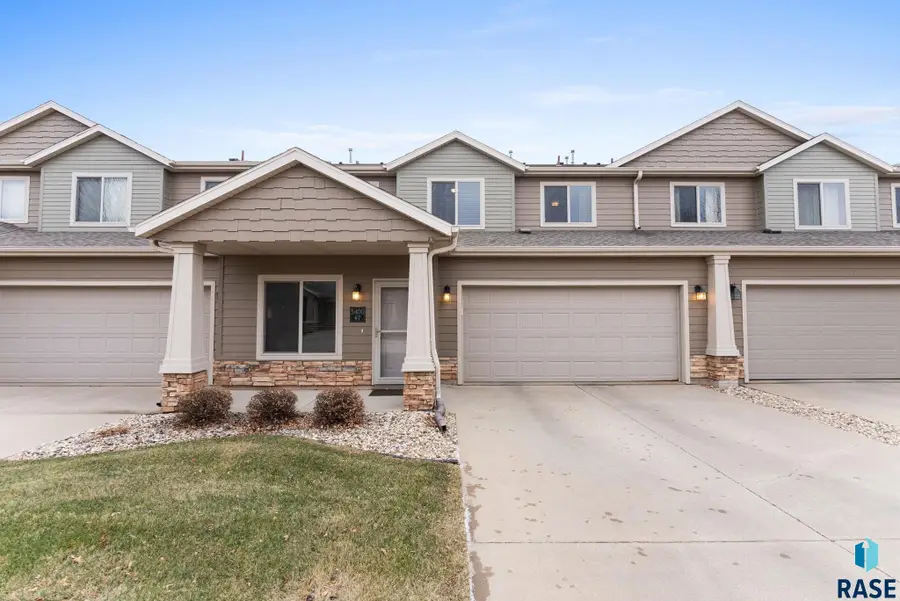 5400 S Cobblestone Pl #7, Sioux Falls, SD 57108 - #2