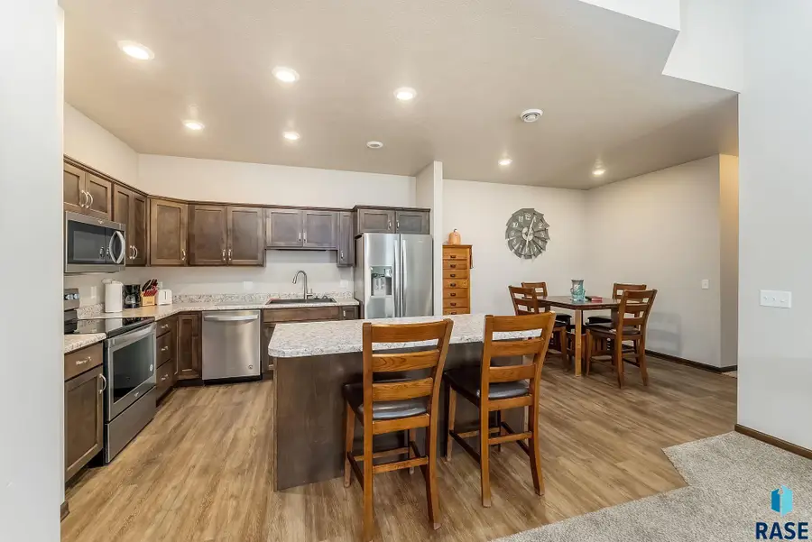 9011 W Wisdom Pl, Sioux Falls, SD 57106 - Image #2