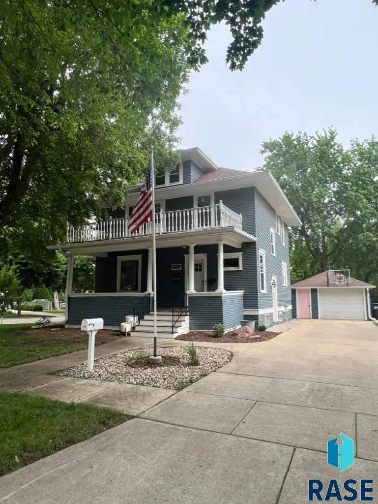 436 W Luverne St, Luverne, MN 56156 - #1