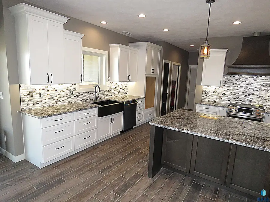 27240 S Noble Cir, Tea, SD 57064 - #3