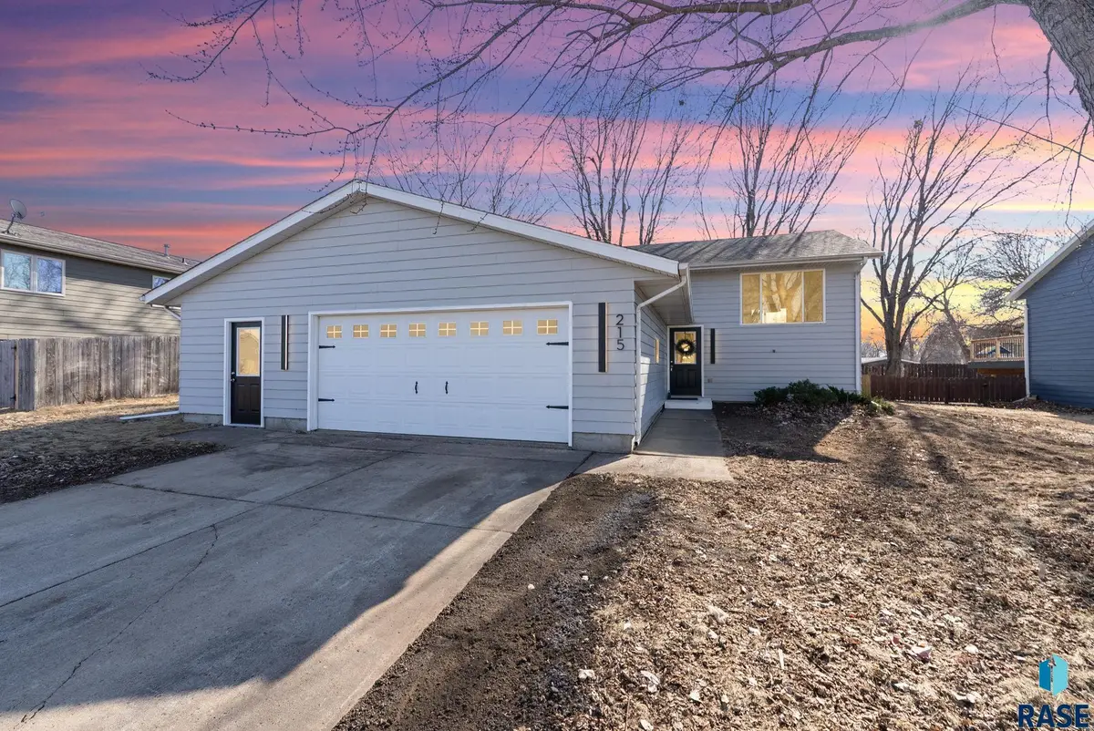215 E Kevin Dr, Tea, SD 57064 - #1