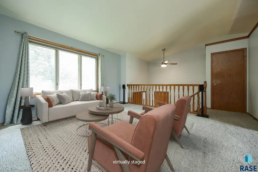 4409 E 36th St, Sioux Falls, SD 57103 - #2