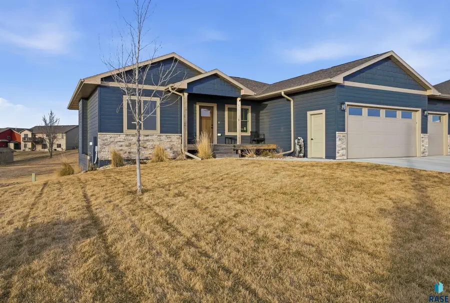 604 Elizabeth Ave, Baltic, SD 57003 - #2