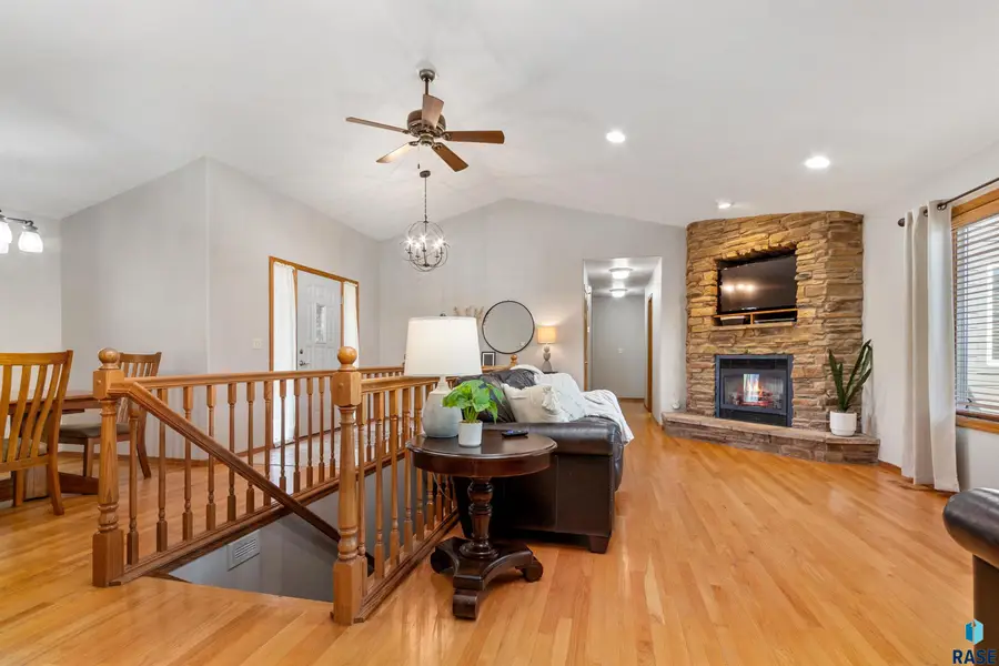 47862 Atterbury Ct, Harrisburg, SD 57032 - #3