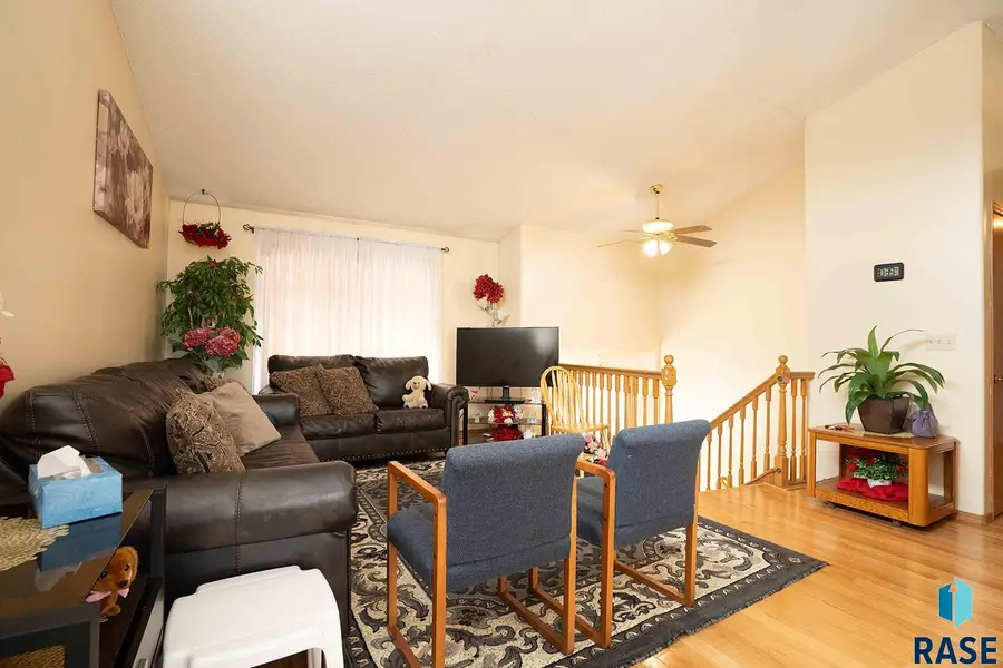 4620 E Hanna Cir, Sioux Falls, SD 57110 - #3