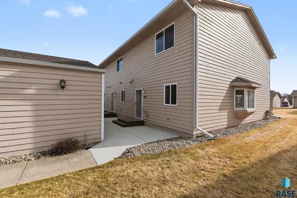 1805 S Sertoma Ave #106, Sioux Falls, SD 57106