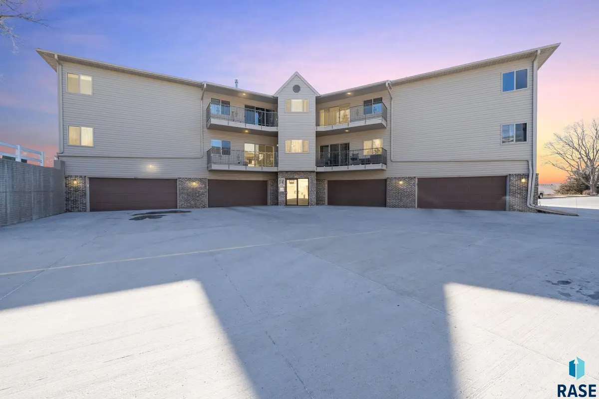 1635 S Cleveland Ave #306, Sioux Falls, SD 57103 - #1