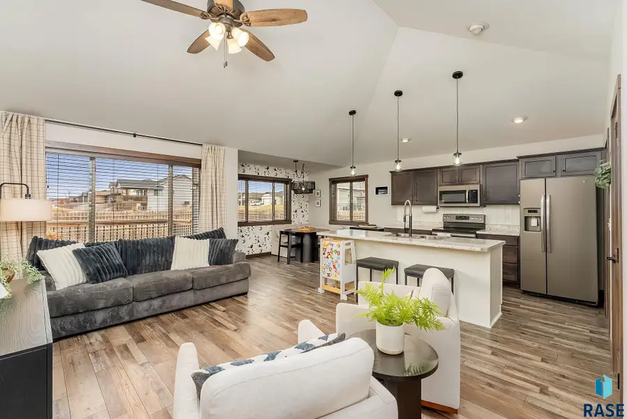 4025 S Pisidian Ave, Sioux Falls, SD 57110 - #3