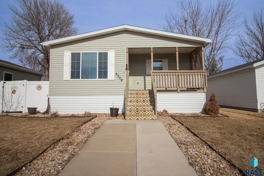 6208 W Misty Glen Pl, Sioux Falls, SD 57106 - #2