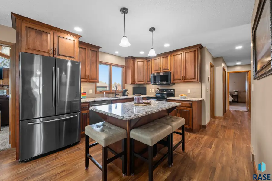 904 E 11th St, Dell Rapids, SD 57022 - #3