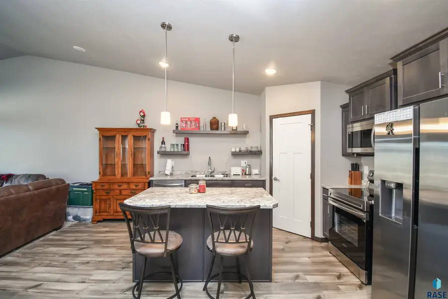 6632 W 6th Pl, Sioux Falls, SD 57107 - #2