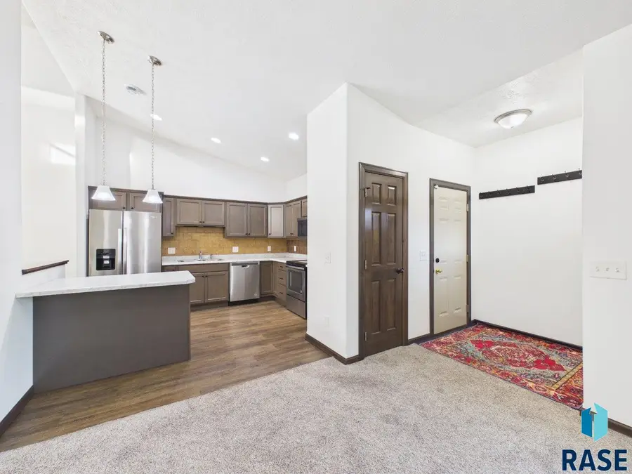 5919 S Bounty Pl, Sioux Falls, SD 57108 - #3