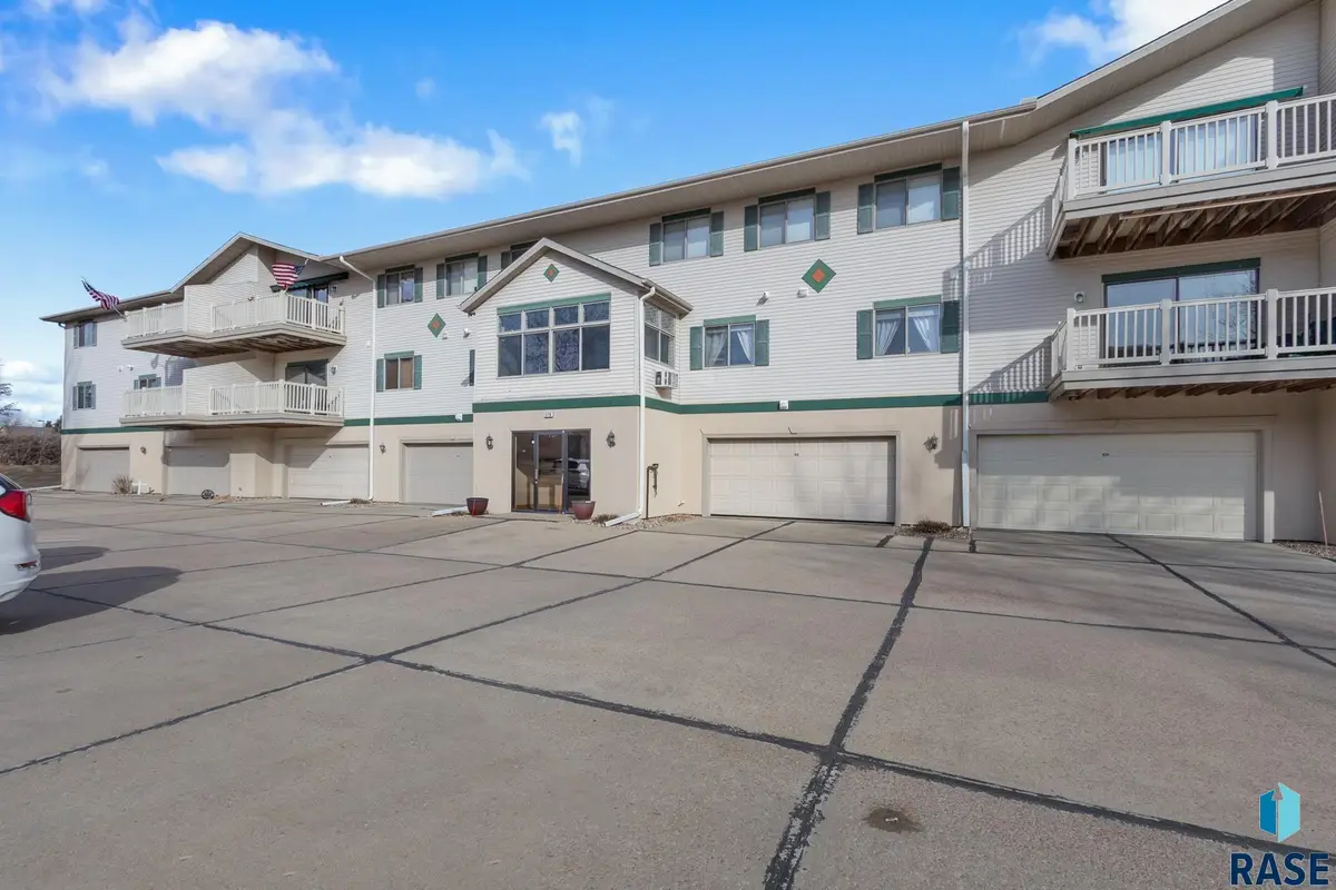 3710 E Peony Pl #208, Sioux Falls, SD 57103 - #1