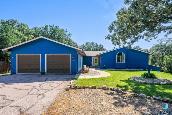 35 N Oak Pl, Sioux Falls, SD 57110