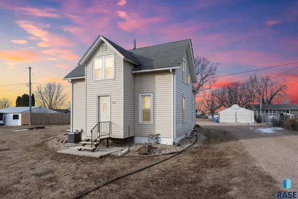 305 Louise Ave, Worthing, SD 57077