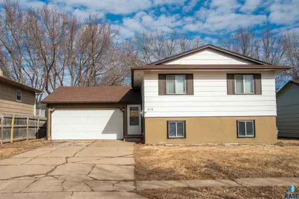 5116 E 16th St, Sioux Falls, SD 57110