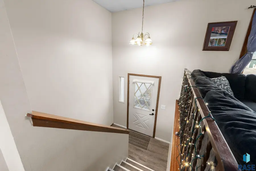 4517 S S Plains Dr, Sioux Falls, SD 57106 - #2