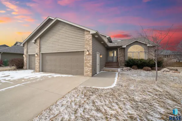 2409 S Grinnell Ave, Sioux Falls, SD 57106