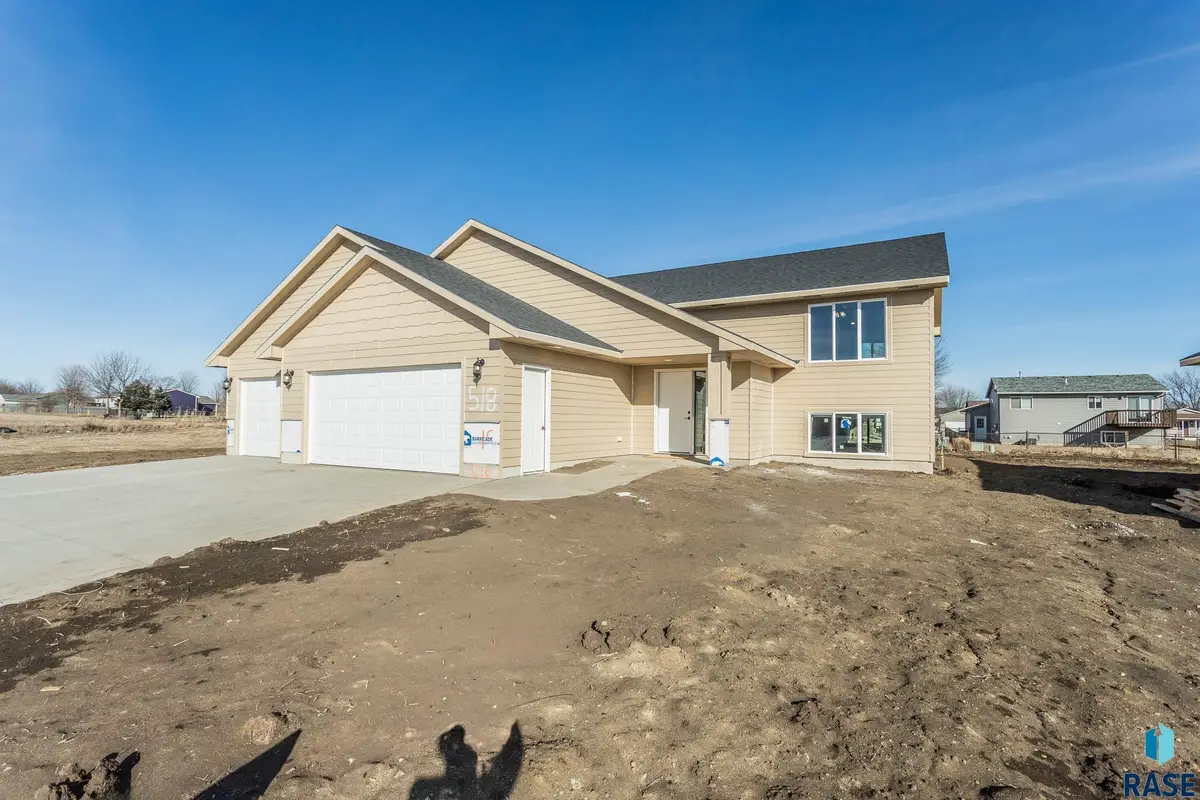 518 Shirley St, Harrisburg, SD 57032 - #1