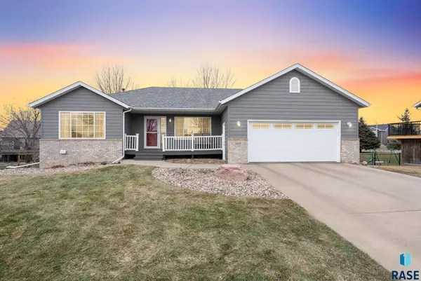 4605 S Kristen Cir, Sioux Falls, SD 57106