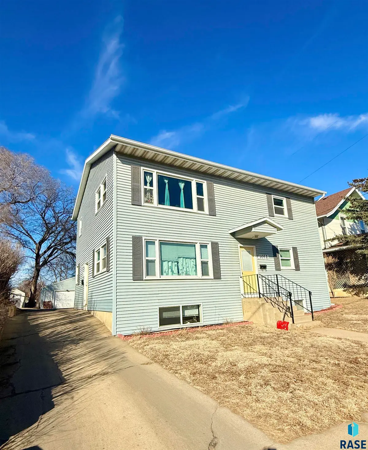 1012 W 8th St St E, Sioux Falls, SD 57104 - #1